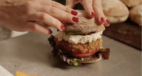 A Michelin-Star Chef Just Made a Burger Out of Cat Food - And People Love It